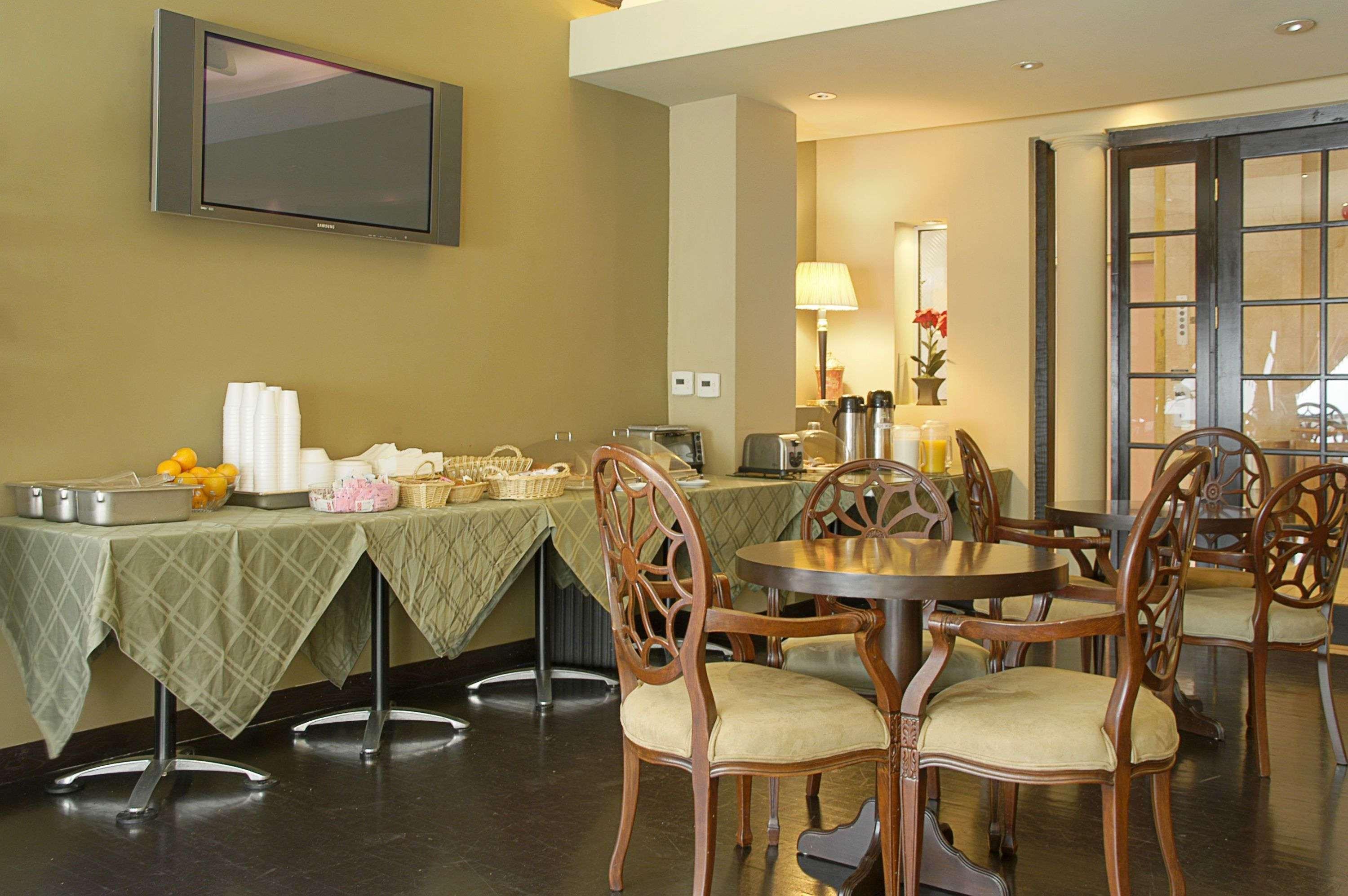 Ramada By Wyndham Los Angeles/Wilshire Center Εξωτερικό φωτογραφία