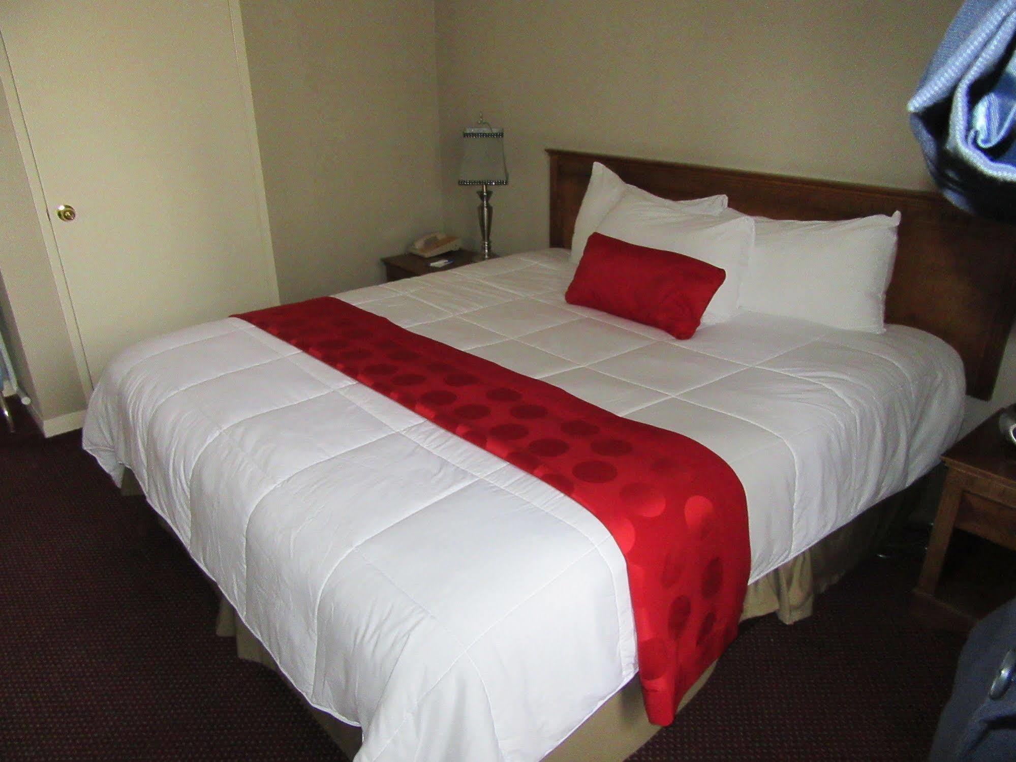 Ramada By Wyndham Los Angeles/Wilshire Center Εξωτερικό φωτογραφία
