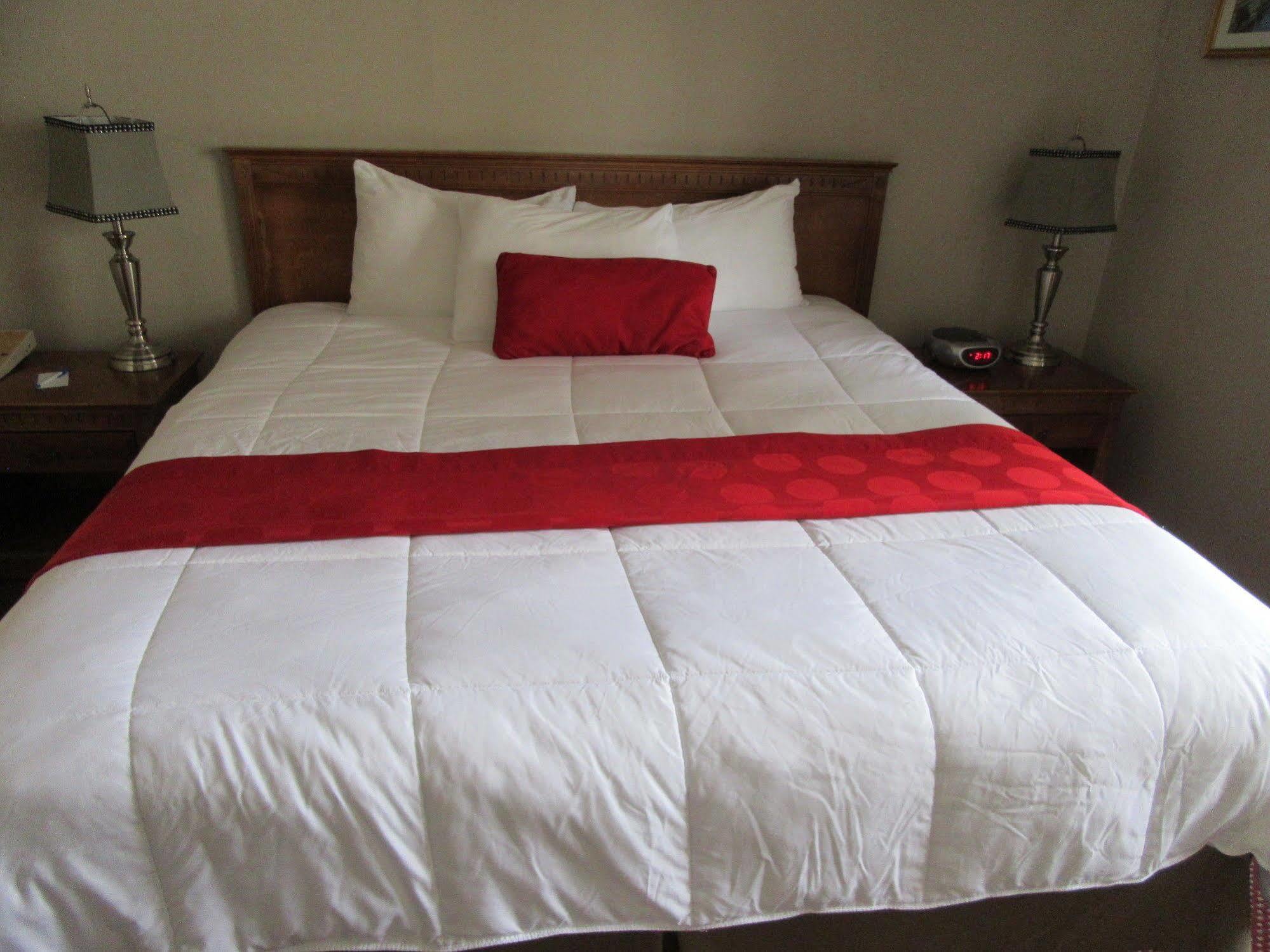 Ramada By Wyndham Los Angeles/Wilshire Center Εξωτερικό φωτογραφία