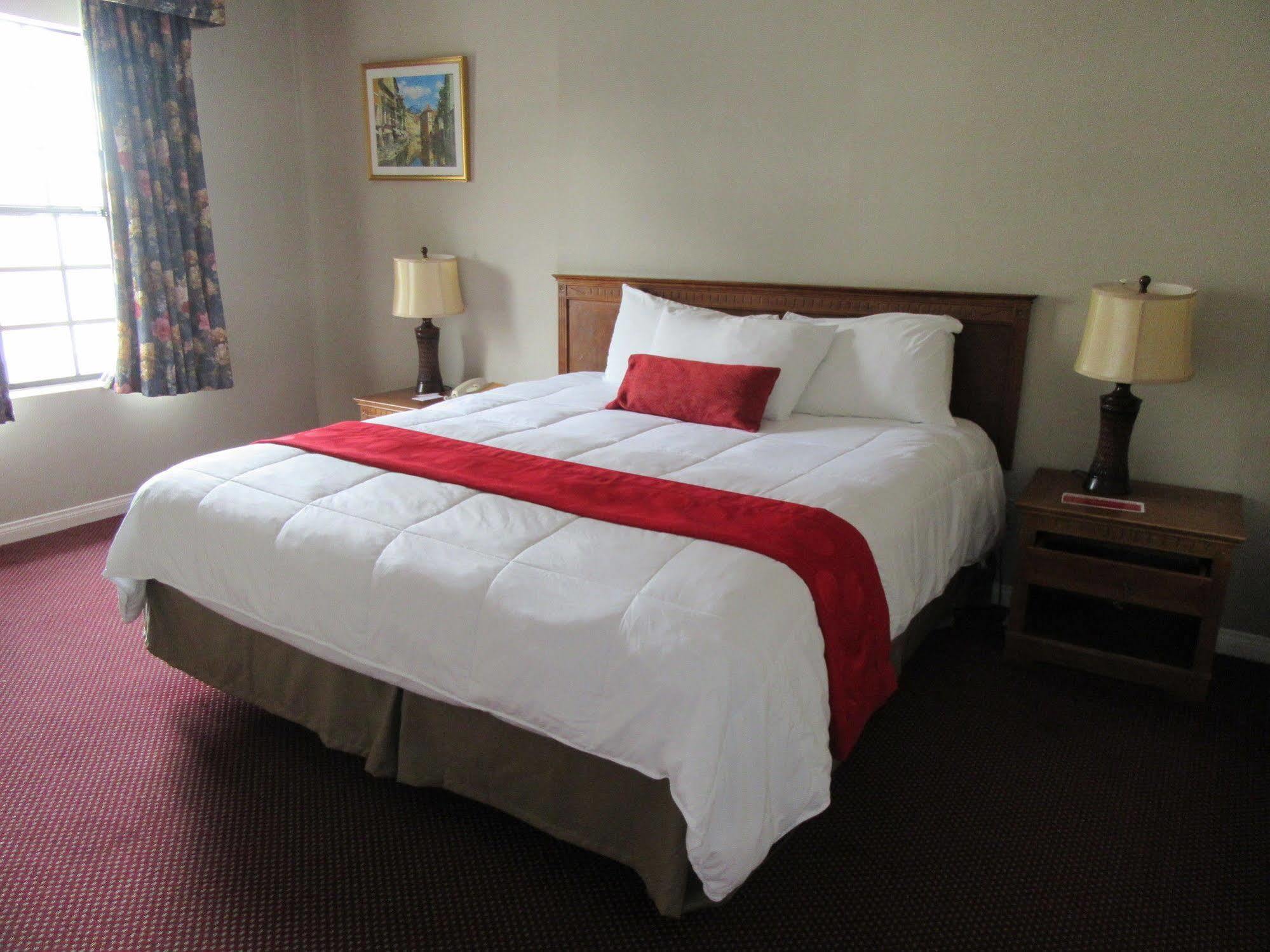 Ramada By Wyndham Los Angeles/Wilshire Center Εξωτερικό φωτογραφία